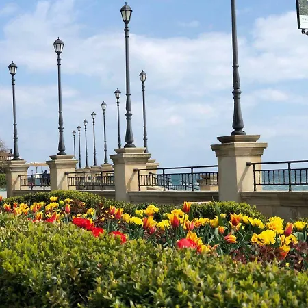 Apartment Zolotoy Bereg 5 Odesa Exterior photo