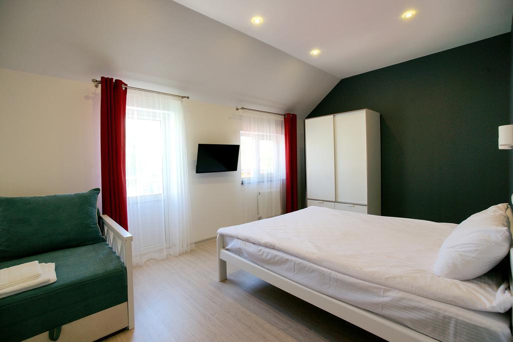 Zolotoy Bereg 5 *